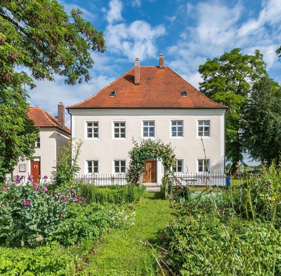 Historischer Pfarrhof Niederleierndorf Langquaid Eksteriør bilde